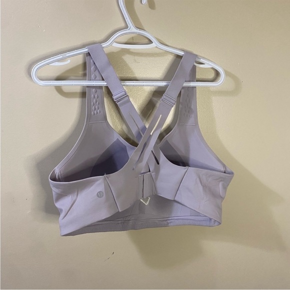 Lululemon AirSupport Bra - Picture 5 of 7